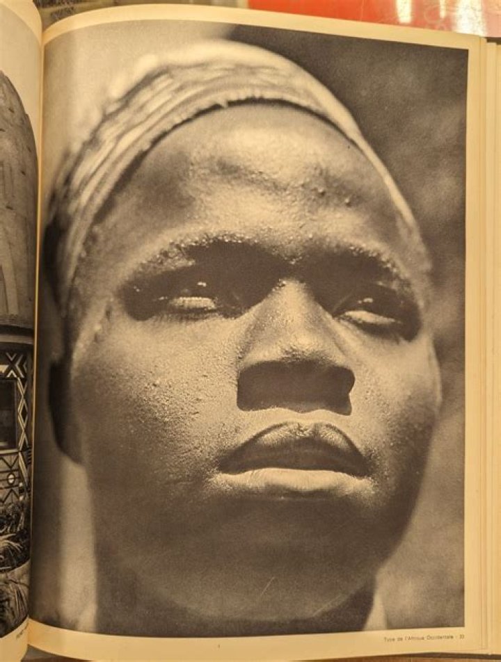 اين توجد الكترونات الذرة