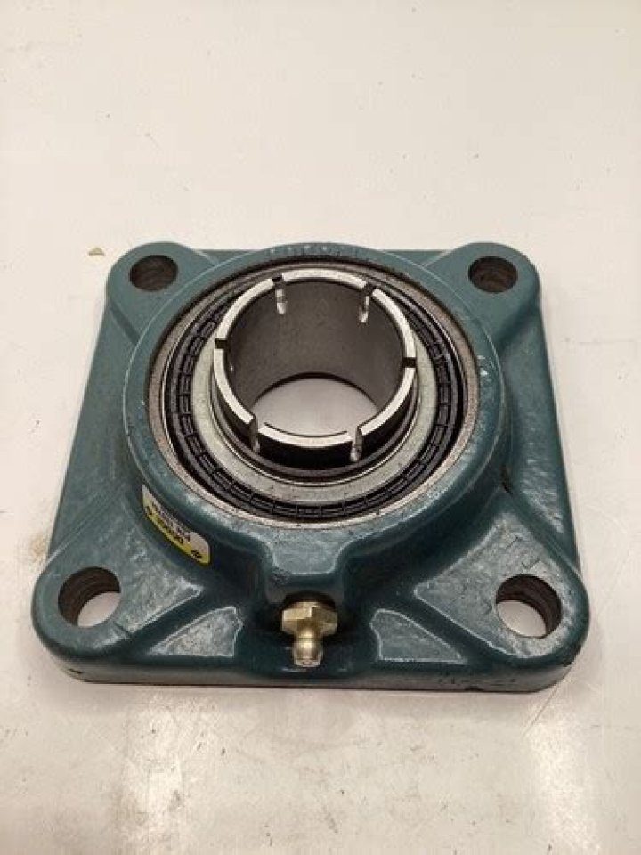 كل حاسب متصل بالإنترنت له عنوان فريد خاص به ويسمى