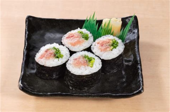 عبارات تهنئة بمناسبة يوم المعلم .. اجمل رسائل وكلمات وبوستات وصور عن عيد المعلم