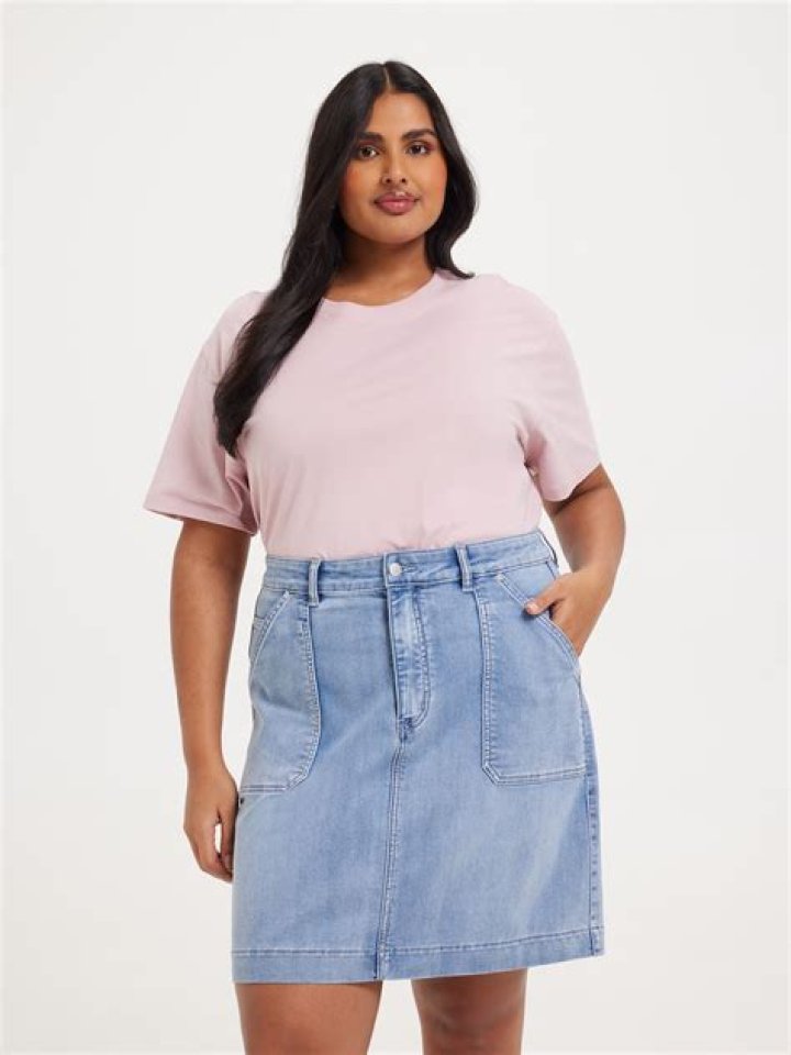 حكم شم رائحة دبر الزوجة