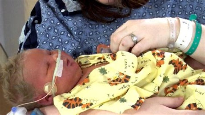 15-pound baby sets record as biggest birth at New York hospital