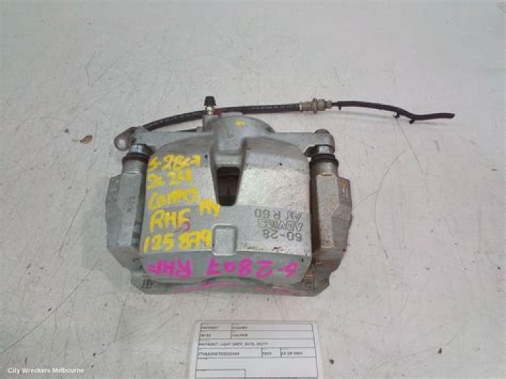 تقريب ٤,٣٥ إلى أجزاء من عشرة هو ٤,٣٠