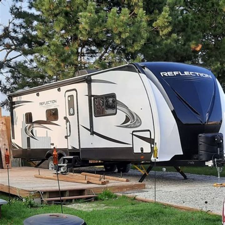 تعرف الاعداد الذريه بانها متوسط كتل النظائر المختلفه للعنصر