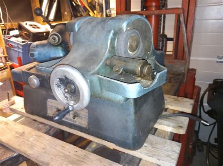 صلاة من ترك قراءة البسملة معتقدًا أنها ليست من الفاتحة