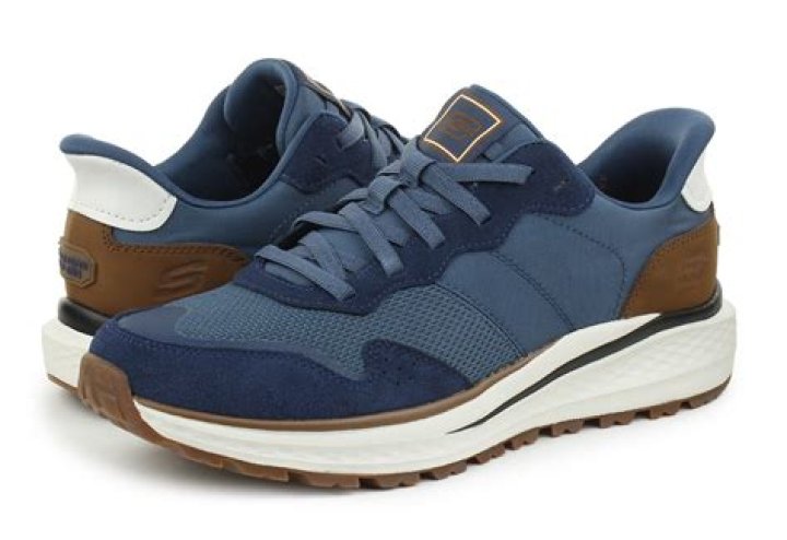 تكون المنتجات في قاعدة هرم الطاقة