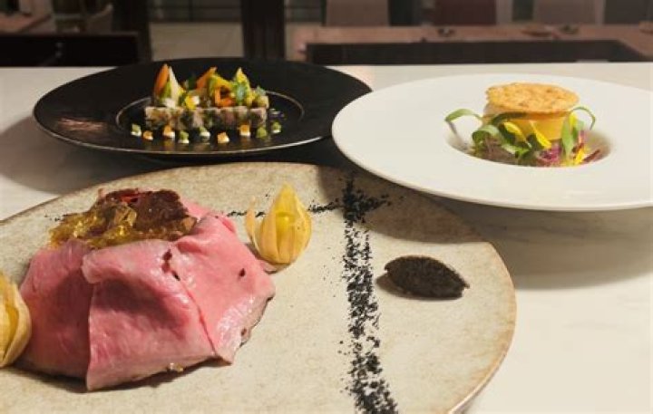 إرسمني في ليلك نجمة.. تعرف علي كلمات أغنية من أول دقيقة اليسا و سعد لمجرد وأبرز اعمال الثنائي