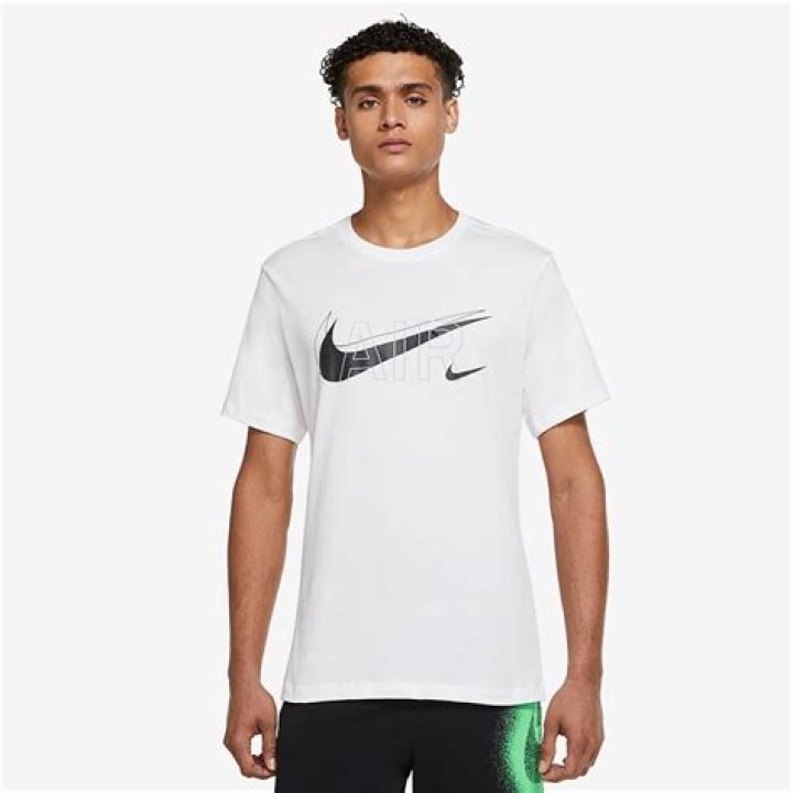 كم تبعد رجال ألمع عن أبها