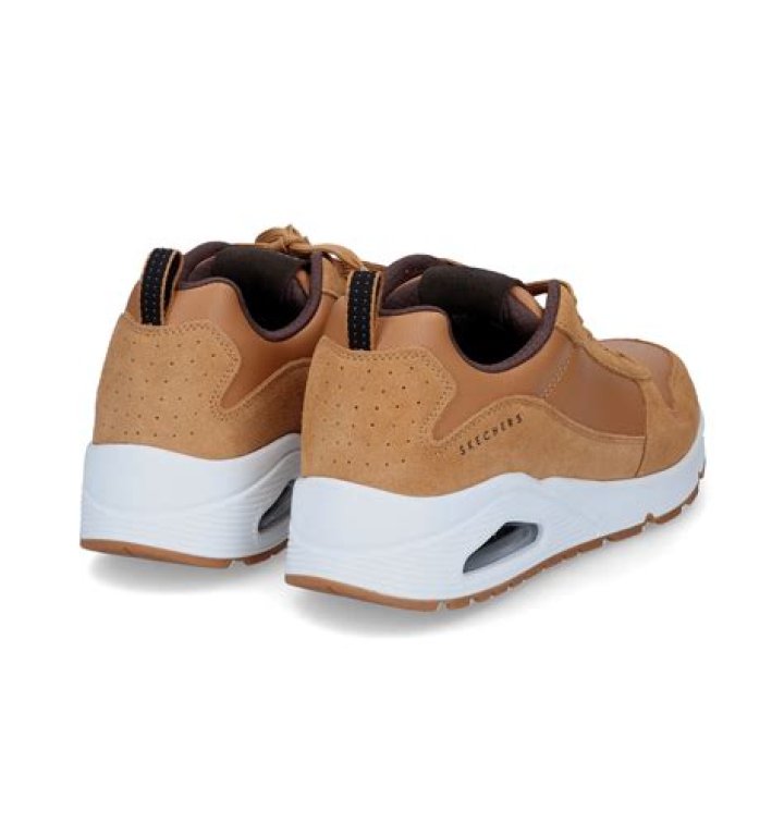 سيارة يابانية من خمس حروف