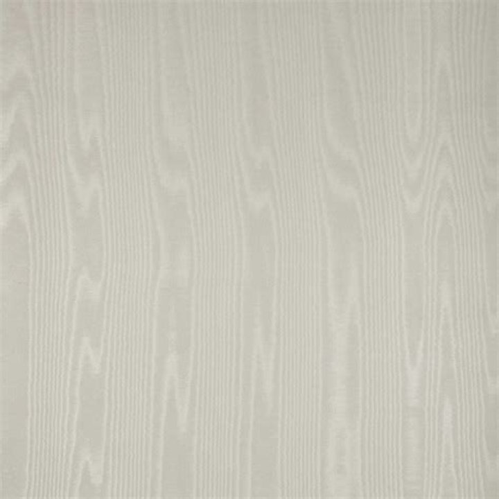 لماذا سميت أسماء بذات النطاقين