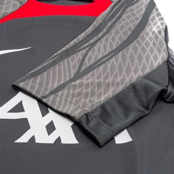 تسقط الأمطار في جميع فصول السنة على