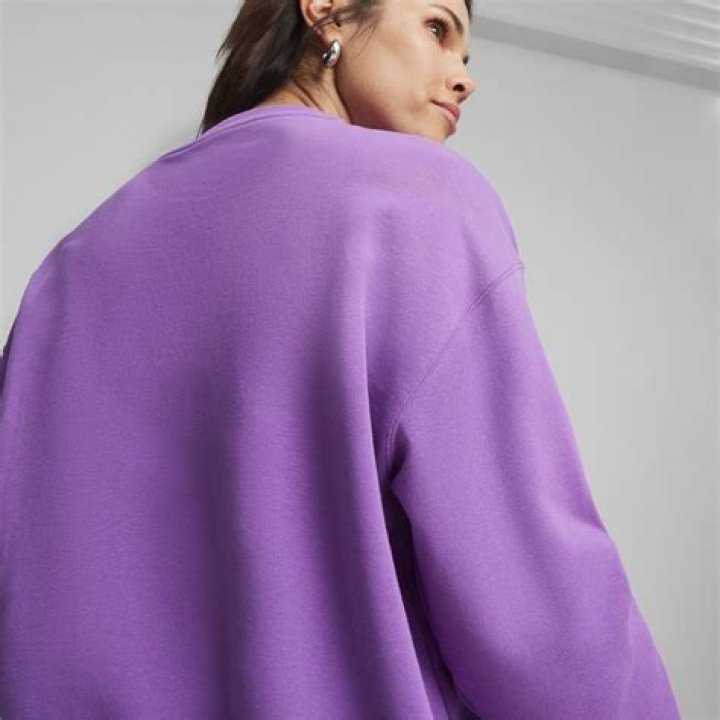 يتكون الماء من جزيئات هما