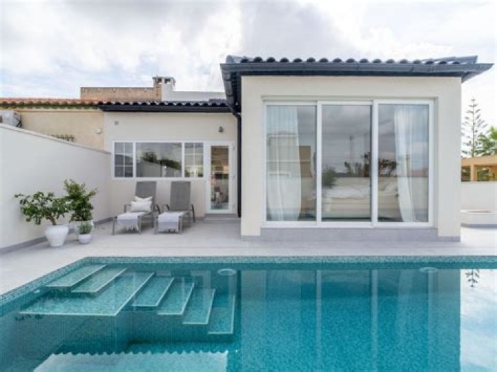 ٥٠٠٠ كجم كم يساوي طن