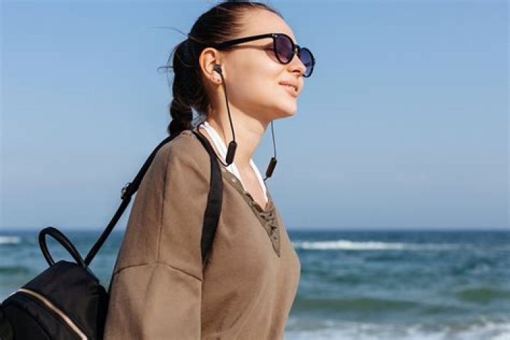 كل لهو يضل عن سبيل الله هل هو محرم