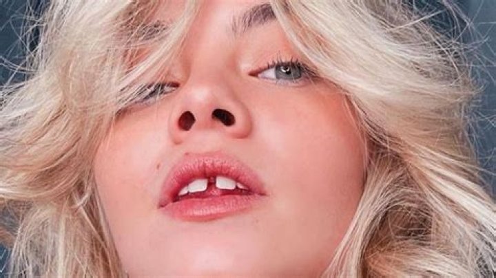 The '70s Flip Hair Trend Is The Ultimate In Cool-Girl Texture & Volume