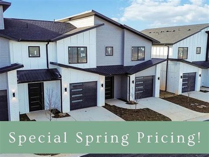 كم عدد كواكب المجموعة الشمسية