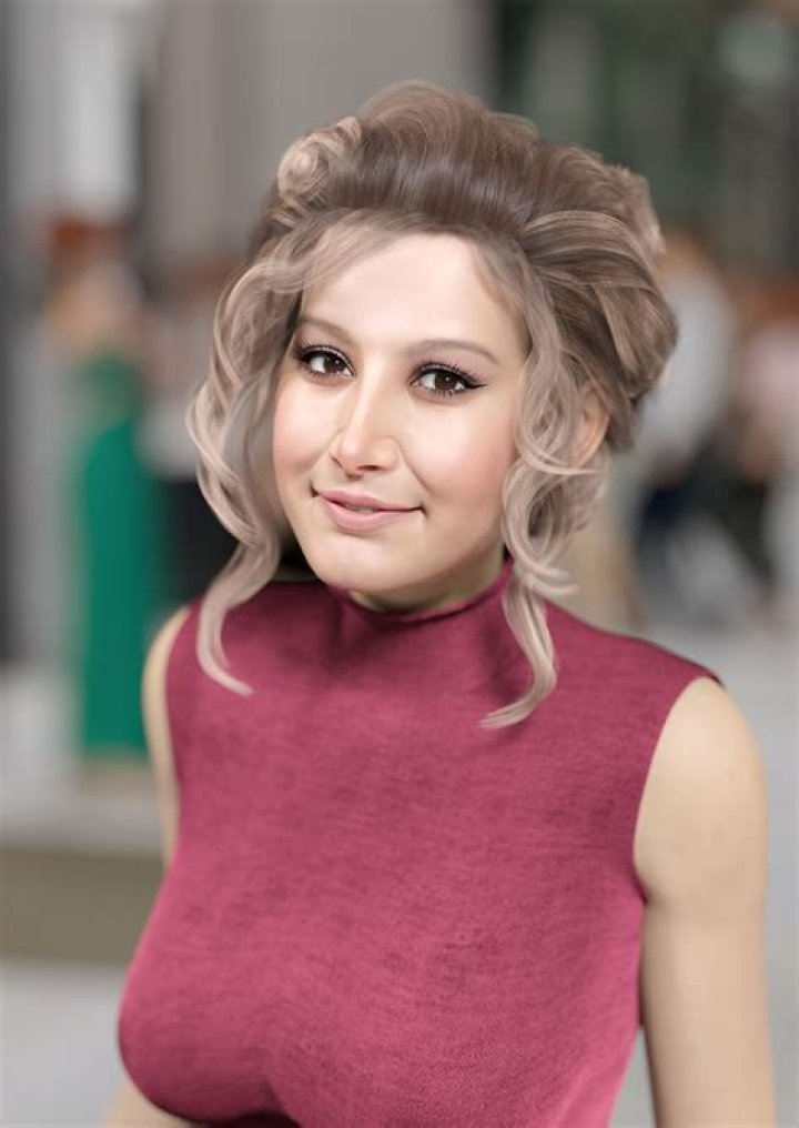 10 علامات تدل على حب الرجل للمرأة فى صمت