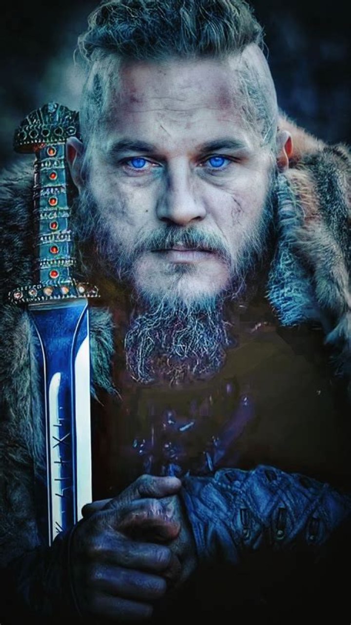 A Gif Gallery of The Glory of Vikings Ragnar Lothbrok.