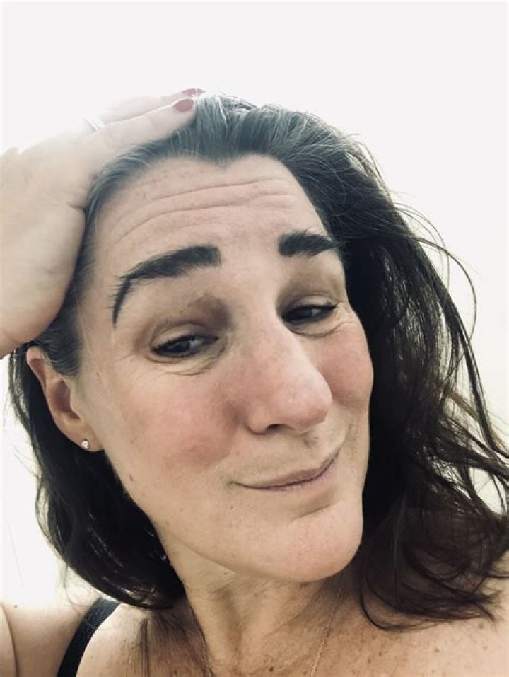 Kate Beckinsale accused of having breast implants