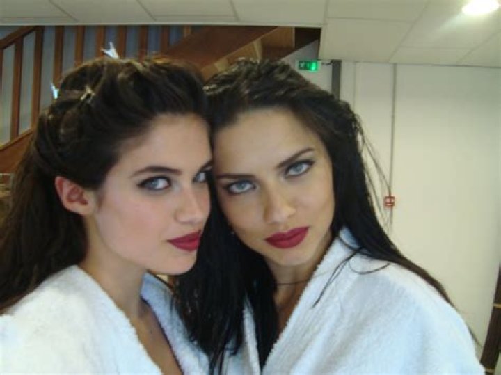 Exploring The Siblings Of Adriana Lima: A Deep Dive
