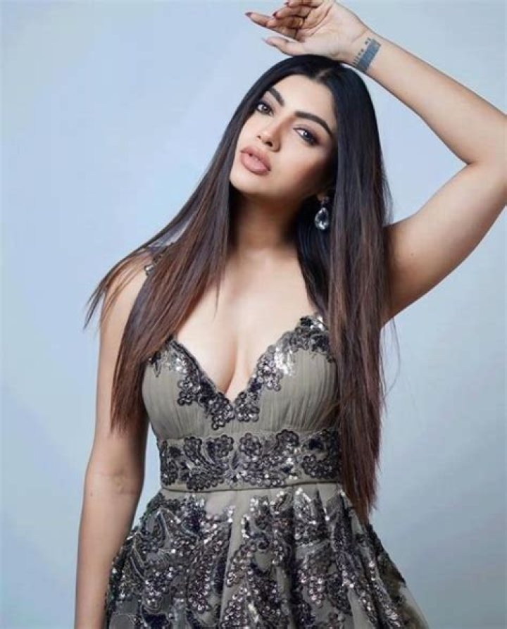 Unveiling The Mystery: Who Is Akanksha Puri's BF?