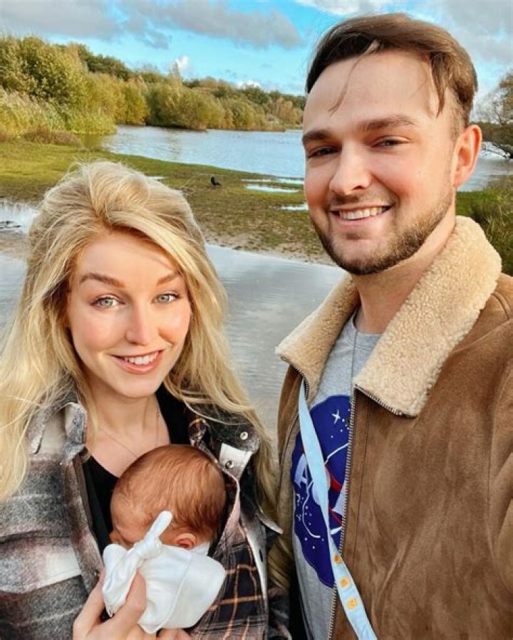 Alastair Aiken Net Worth, Age, Wiki, Biography, Relationship, Wife, Dating, Ethnicity, Height & Facts