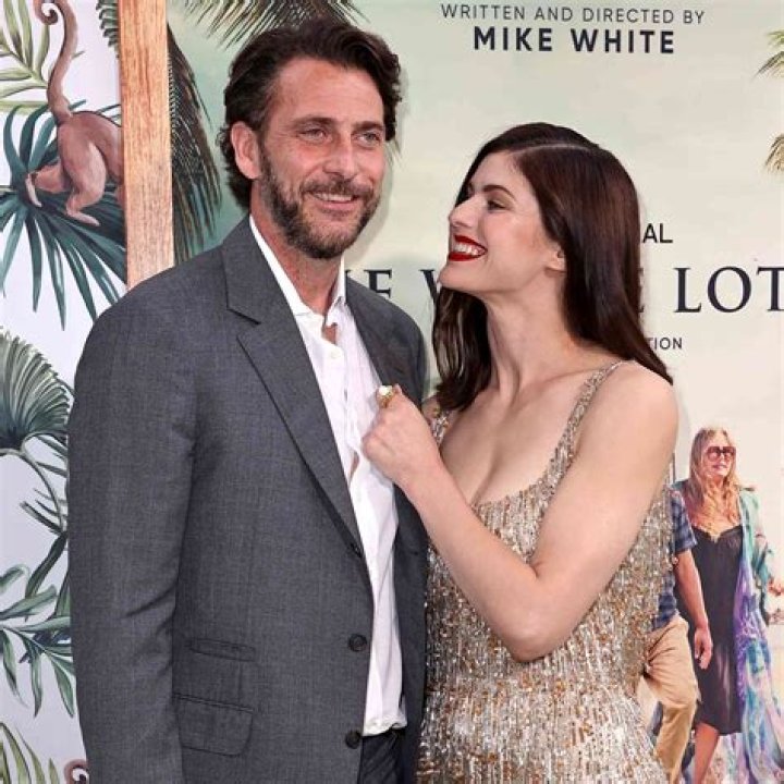 Alexandra Daddario Is Engaged to Boyfriend Andrew Form