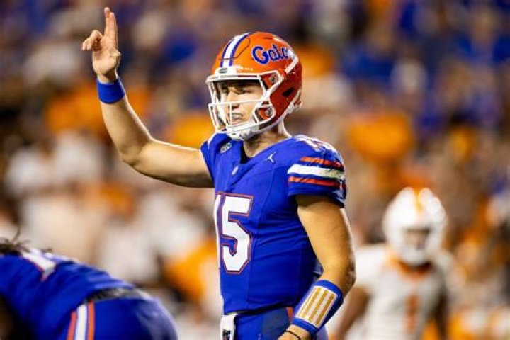 Meet Alexis Loomans, the stunning girlfriend of Florida Gators star Graham Mertz who is beauty queen and bikini model