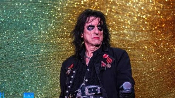Alice Cooper Net Worth in 2024 | How Rich is He Now?