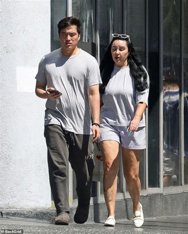 Amanda posts pic of her ex-fiance and gushes ‘my love’ just days after she ‘refused to check into psychiatric hospital’ – The US Sun