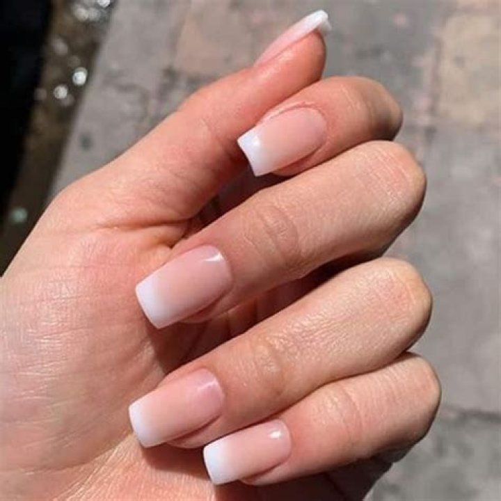 The Best American Manicure Looks, Colour Tips And Nail Art