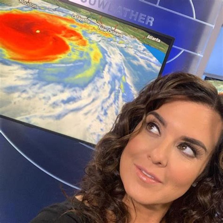 How old is Amy Freeze and does she have children?