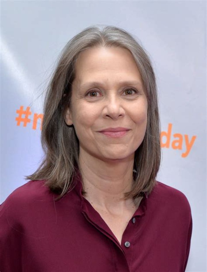 Amy Morton Net Worth, Income, Salary, Earnings, Biography, How much money make?