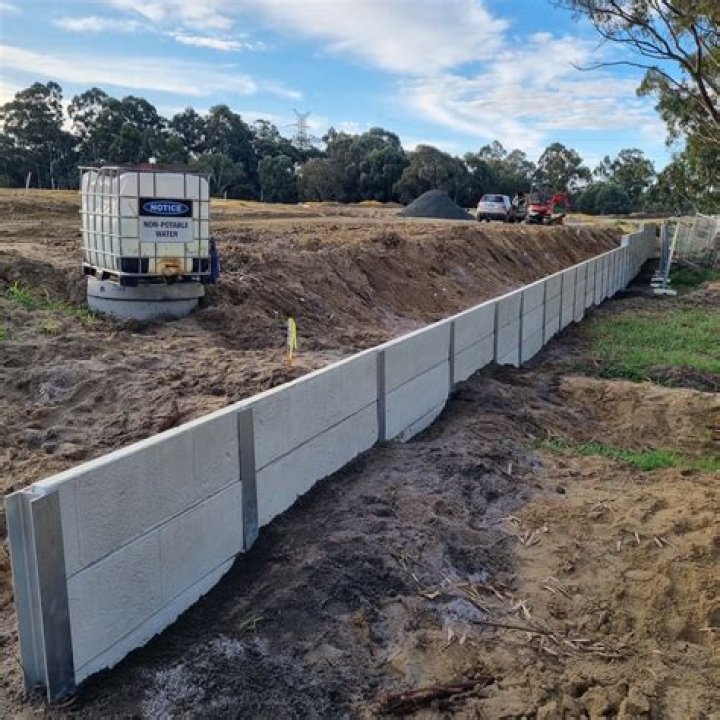 Question: Are Ceramic Or Concrete Logs Better In Gas Logs