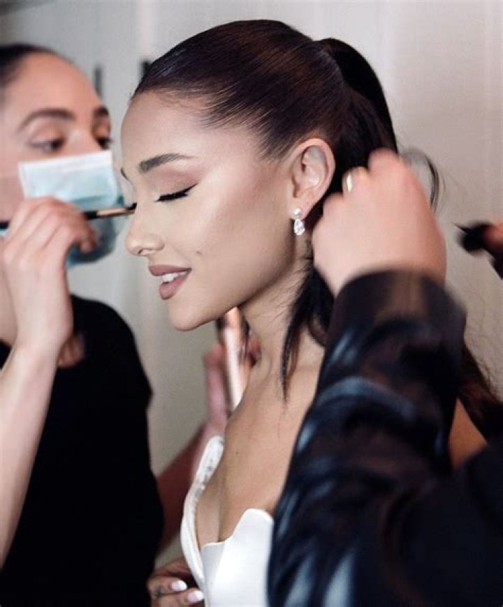 Ariana Grande Confirms Secret Wedding to Dalton Gomez: Pics