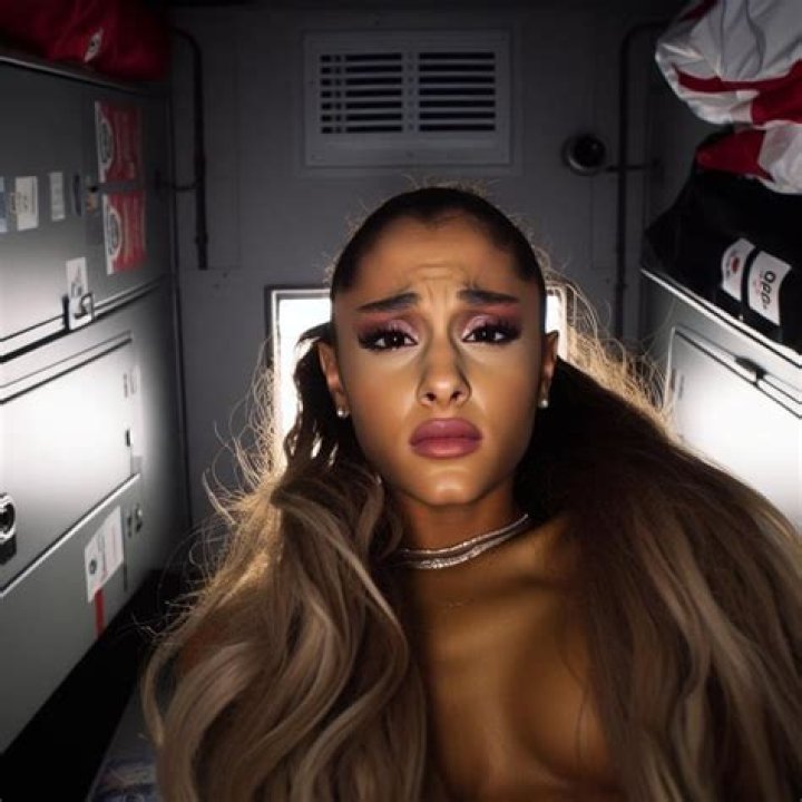 Ariana Grande Naked: A Comprehensive Exploration Of Her Impact And Public Perception