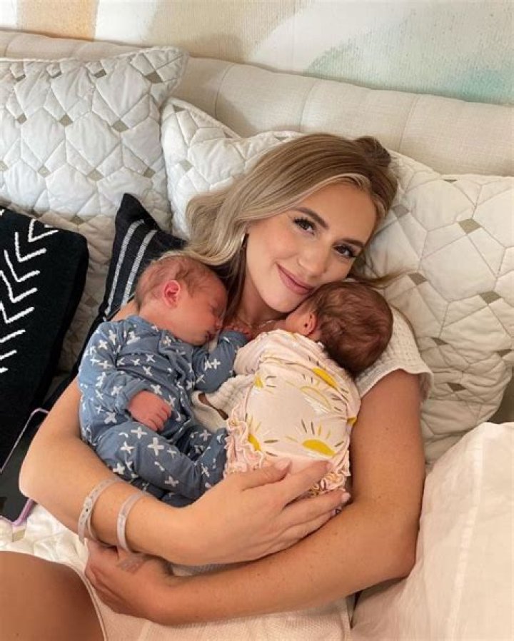 Bachelor's new mom Lauren Burnham shows off post-baby belly in underwear & bra just 11 days after giving birth to twins