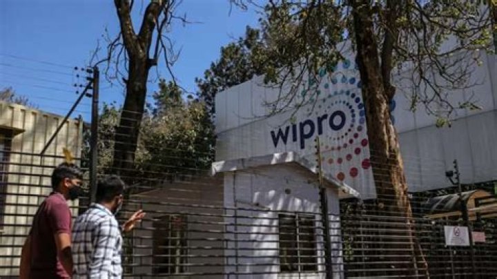 Bad news! Wipro makes big announcement for its employees with higher salary