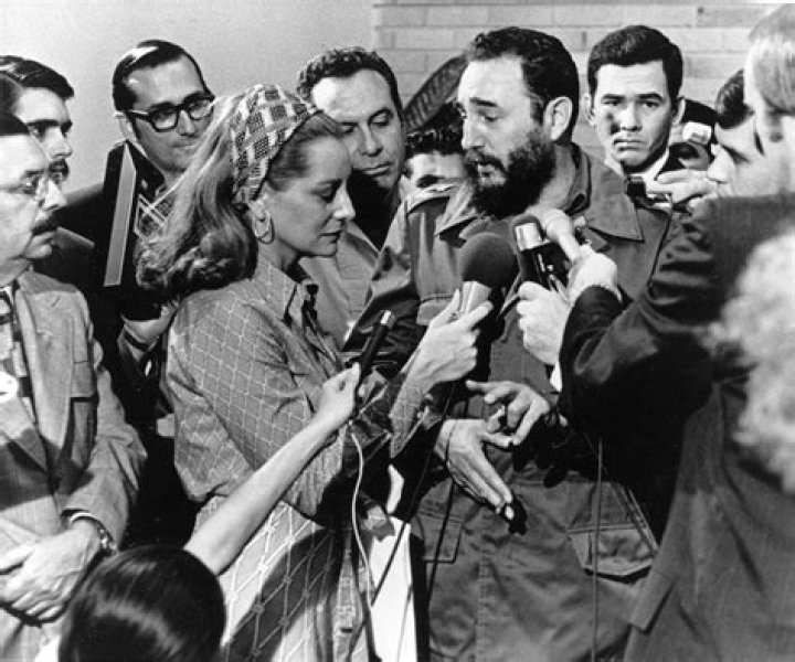 Barbara Walters' Famous Interviews Through the Years: Photos