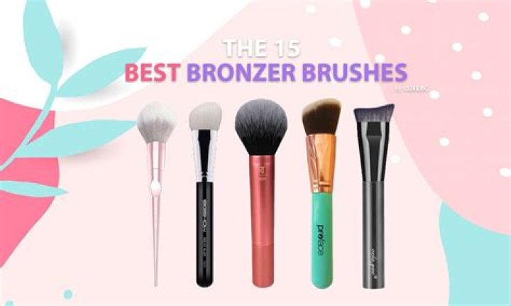 17 Best Bronzer Brushes for All-Over Glow in 2022