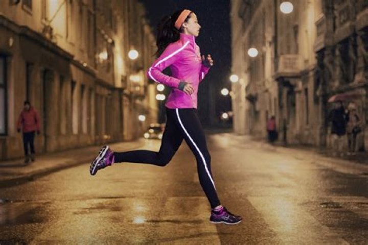 The best high visibility and reflective running clothes and shoes 2015