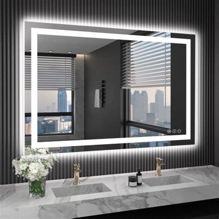 Best Vanity Mirrors With Lights for Star-Quality Makeup