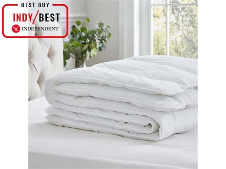 11 Best Winter Duvets to Keep The Cold Away, Tried and Tested
