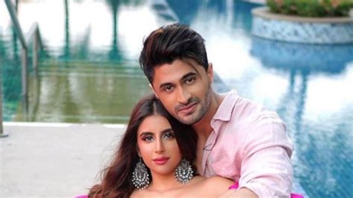 Bigg Boss 15 Miesha Iyer asks Ieshaan Sehgaal he is bisexual latter opens up about ex-girlfriend latest tv news – India TV