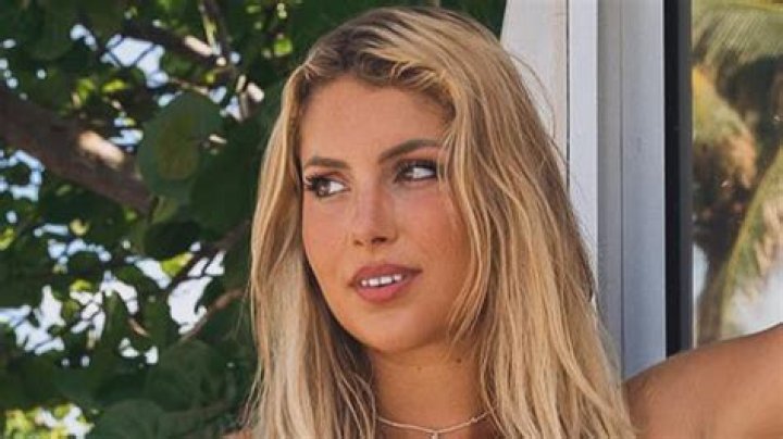 Bikini P: A Splash Of Style And Confidence