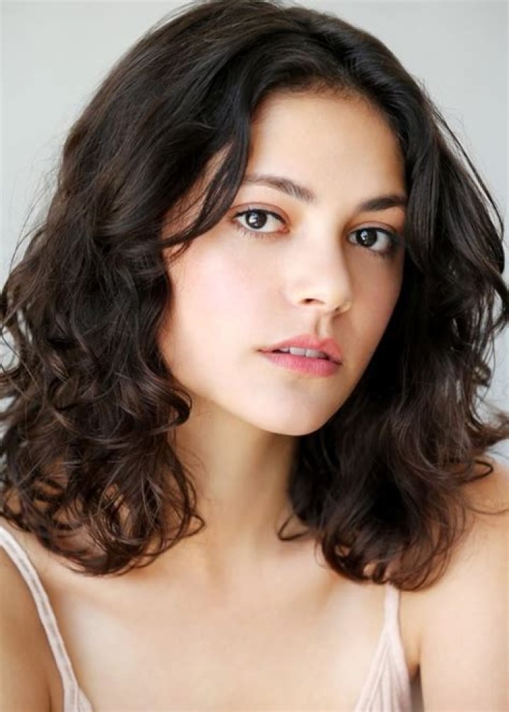 Exploring The Fascinating Journey Of Blu Hunt's Age And Career