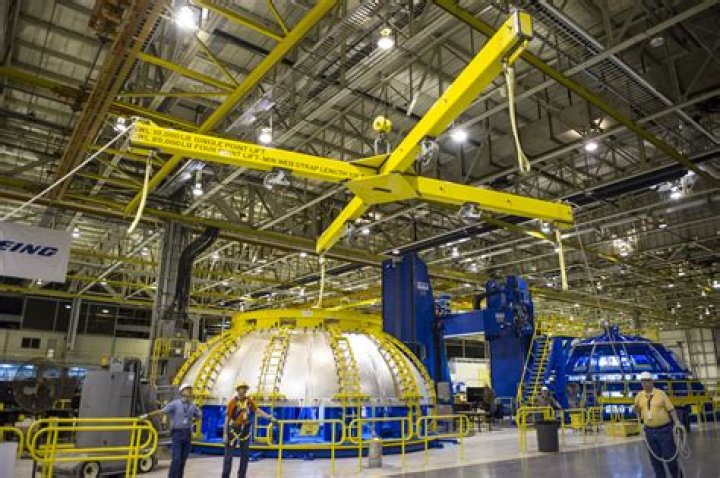 Boeing reorganizes defense unit, Kay Sears to lead space and launch business