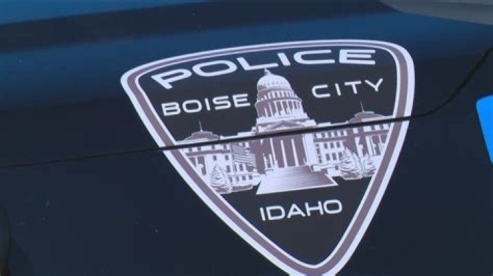 Boise Police investigate fatal crash on Orchard, Fairview Avenue