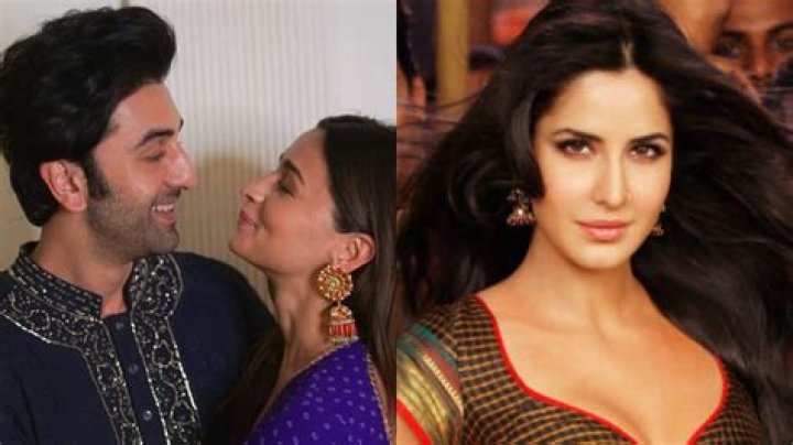 Ranbir Kapoor, Katrina Kaif steal hearts in Jhumritalaiyya song, watch – India TV