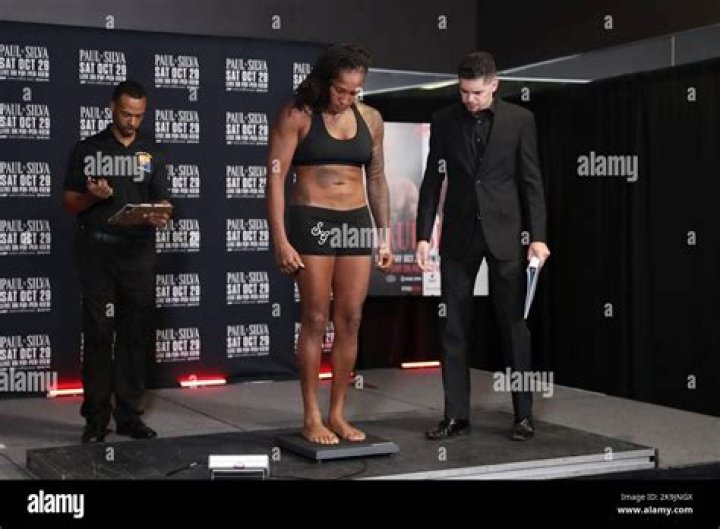 Who is boxer Shadasia Green?