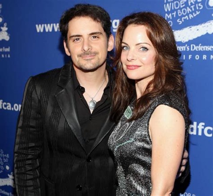 Brad Paisley Renews Wedding Vows With Wife Kimberly Williams-Paisley